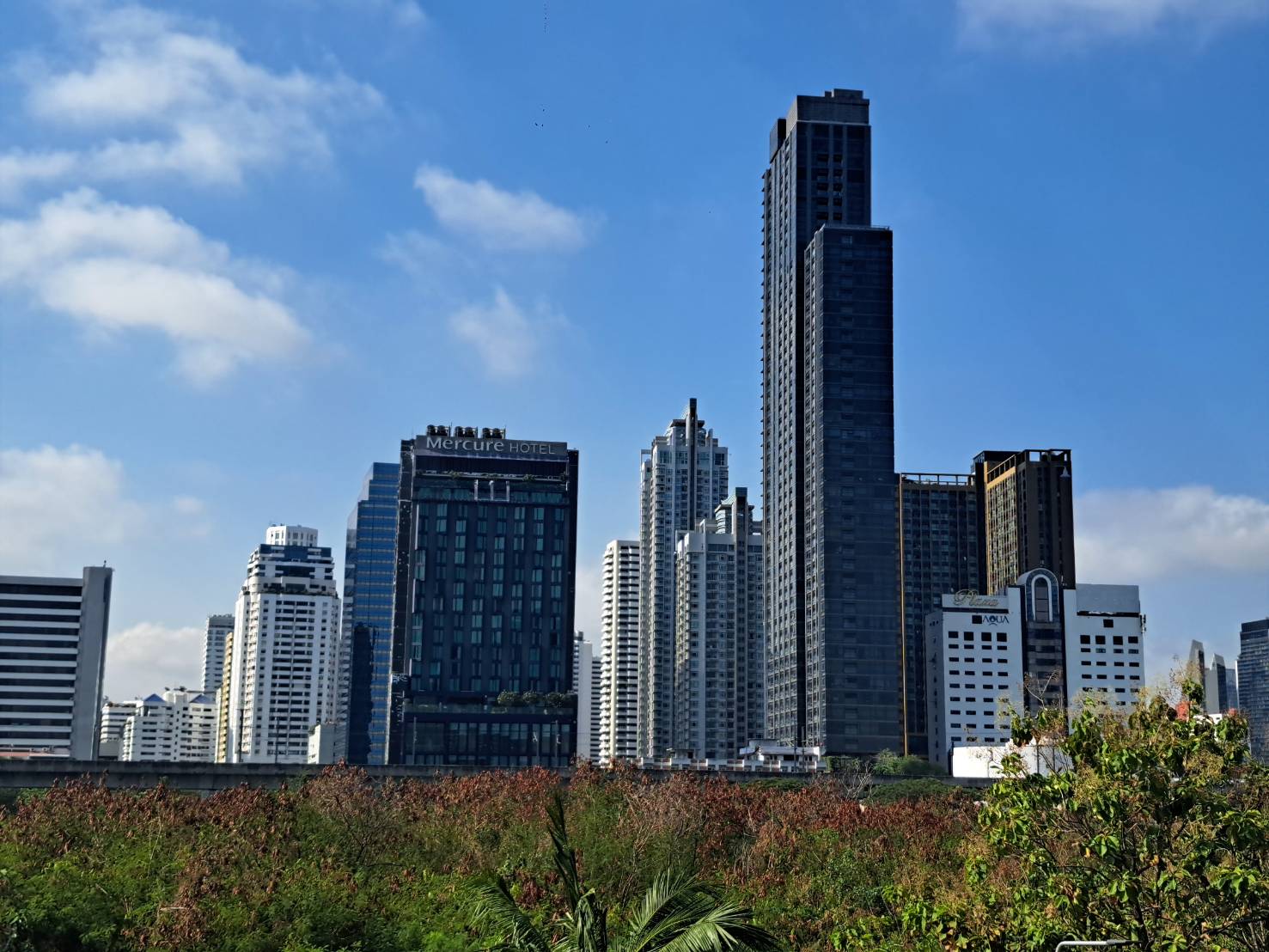 Read more about the article สถานการณ์ตลาดที่อยู่อาศัย ไตรมาสแรกพร้อมทิศทางปี’68