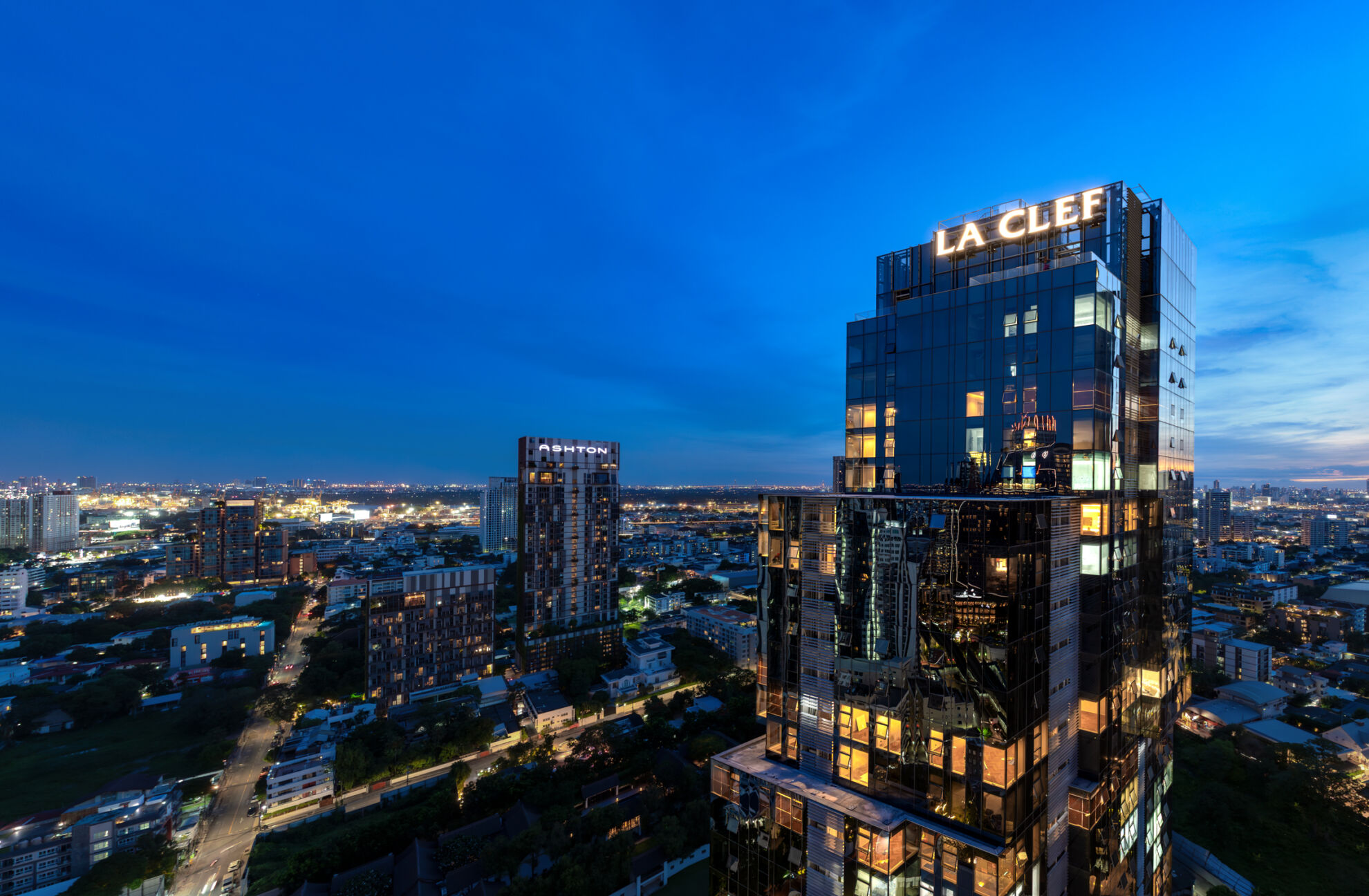 Read more about the article แรบบิท โฮลดิ้งส์ผนึกอนันดาฯเปิด “THE RESIDENCES 38” คอนโดอัลตร้าลักชัวรีพร้อมเซอร์วิสเรสซิเดนซ์