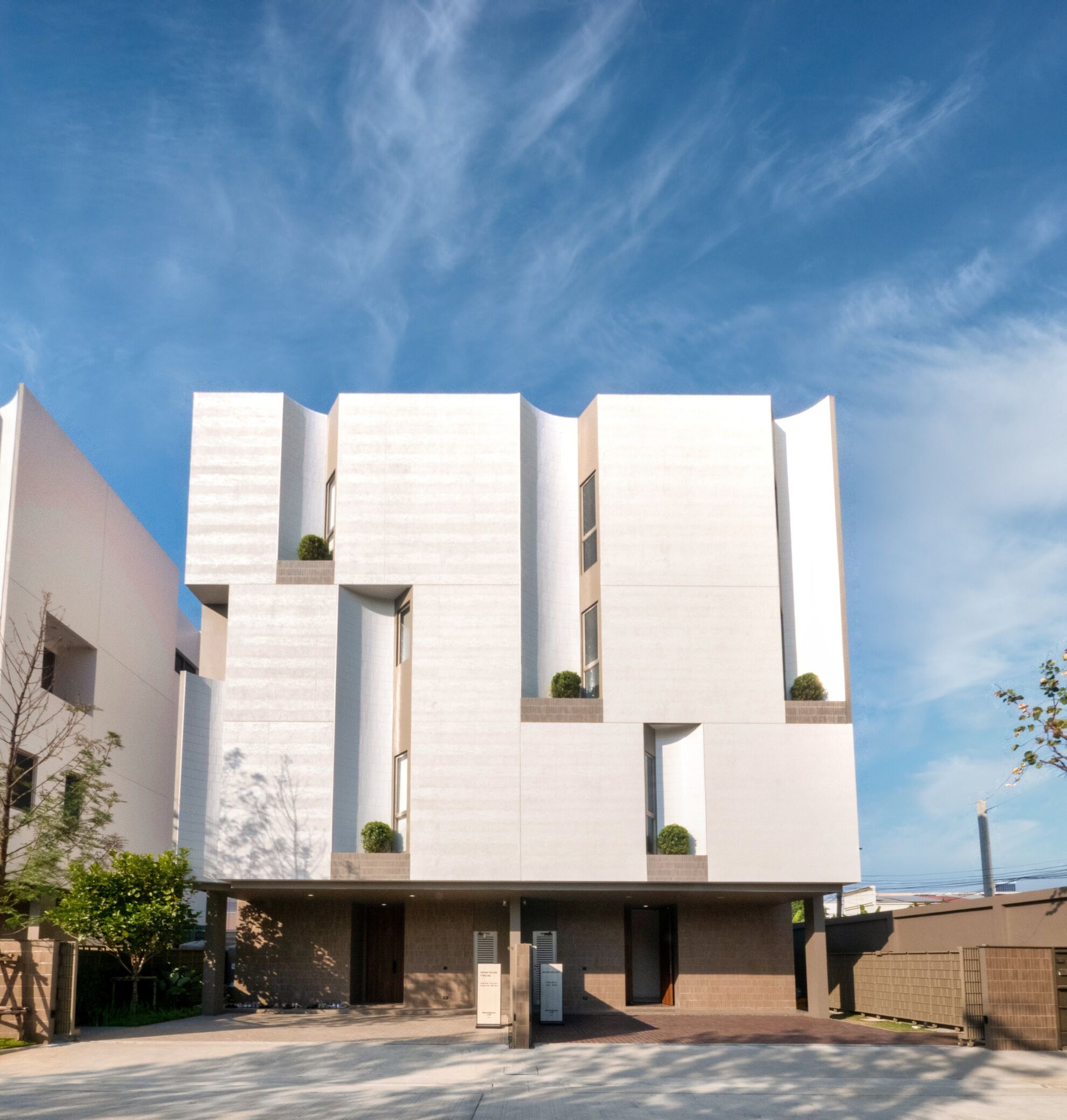 Read more about the article สัมมากร เปิดตัวโครงการใหม่ PROVIDENCE LANE LASALLE บ้านหรูสไตล์ Modern Luxury เริ่ม 25 ล้านบาท*