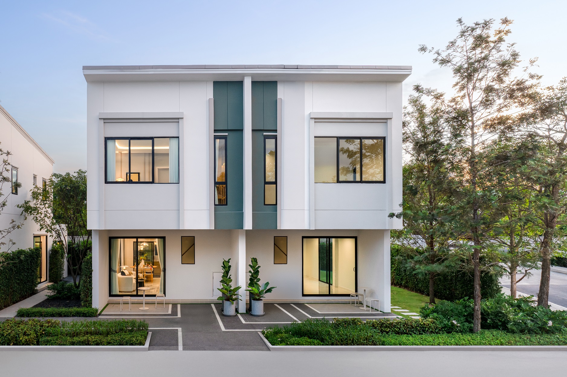 Read more about the article พีซแอนด์ลีฟวิ่ง จับมือ EZYBUILT by Q-CHANG เปิดตัว Fit-in Package “CHER UP” ยกระดับประสบการณ์การอยู่อาศัย