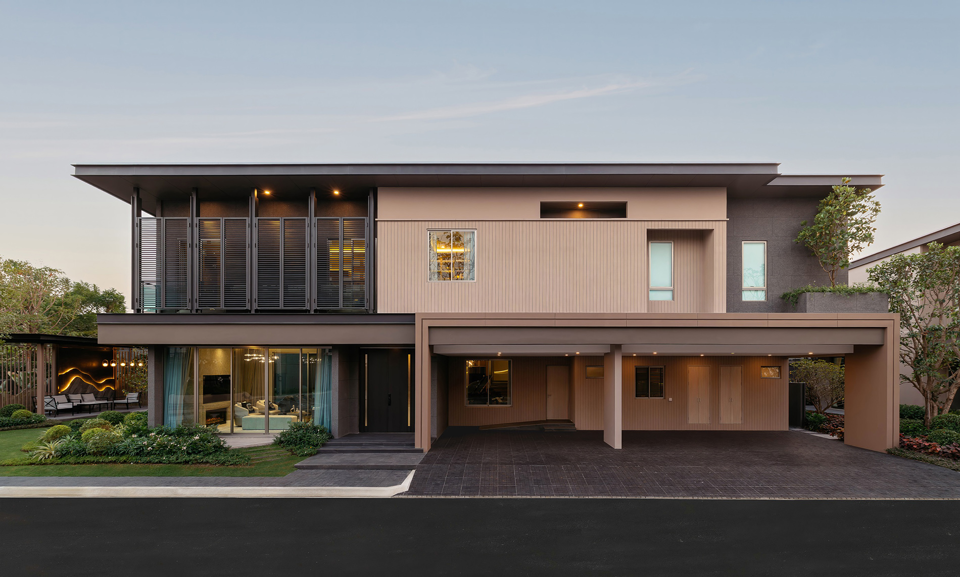 Read more about the article พฤกษาเปิดตัวบ้านลักชัวรี “เดอะ ปาล์ม คอร์ทยาร์ด บางนา กม. 8”ชูดีไซน์ใหม่คอร์ทยาร์ดกลางบ้าน