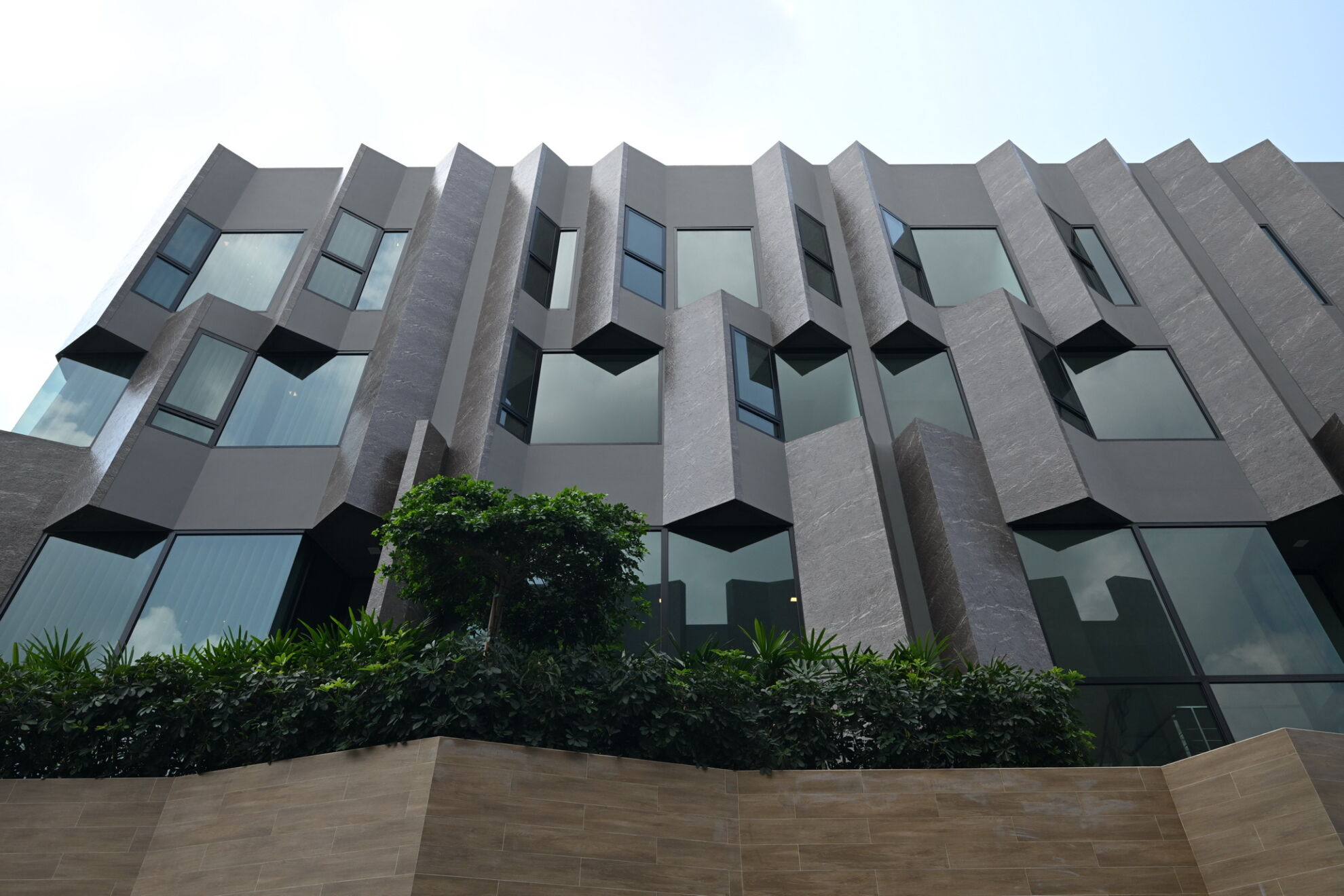 Read more about the article อาเวีย พร็อพเพอร์ตี้ยึดทำเลสุขุมวิท-ปู่เจ้าสมิงพรายเจาะบ้านแนวดิ่งระดับลักชัวรีแบรนด์The Park Lane