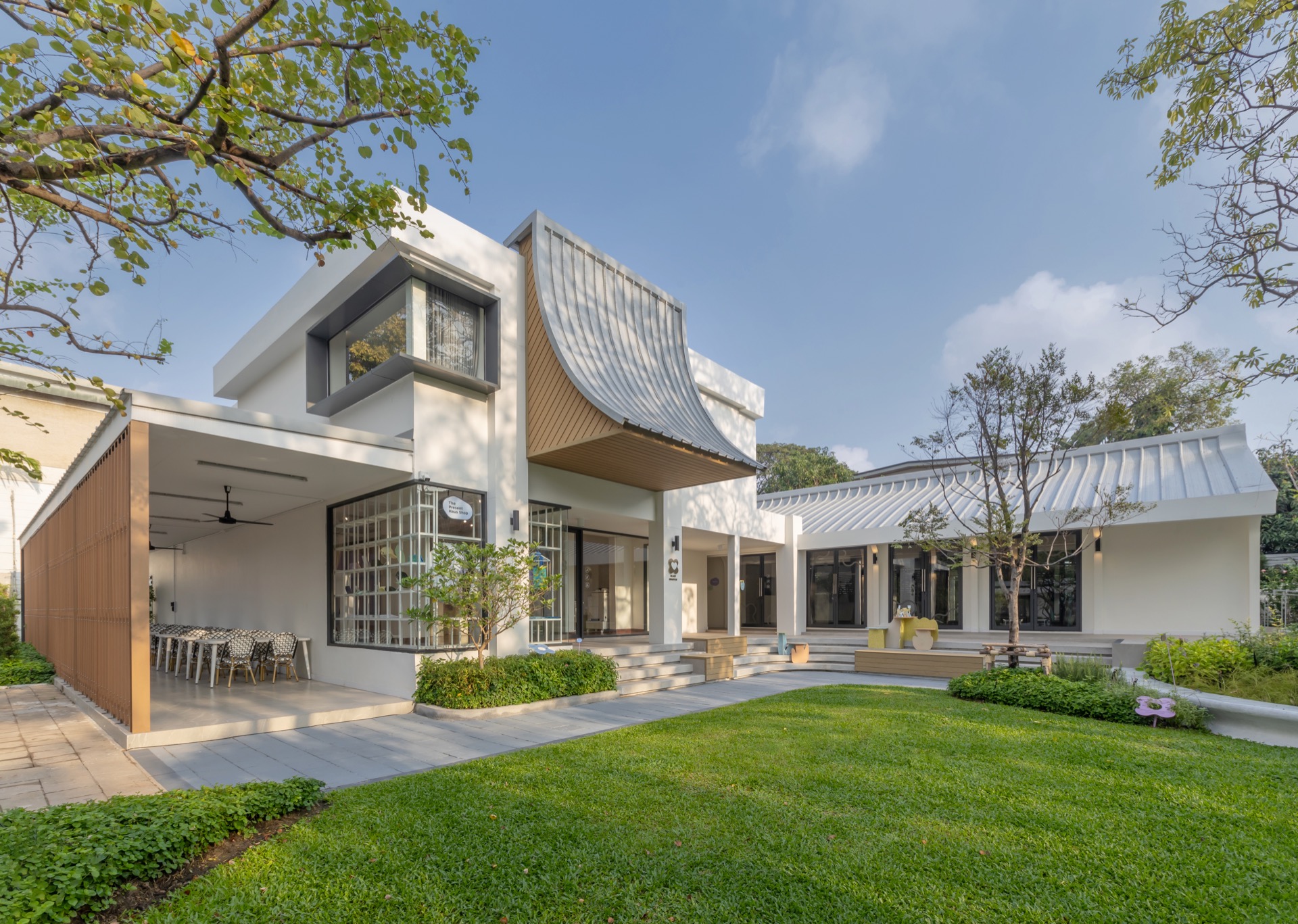 Read more about the article SC จับมือมูลนิธิไทยคม พร้อม 8 พันธมิตร สานกิจกรรมเพื่อสังคม “ปัจจุบัน Playground”