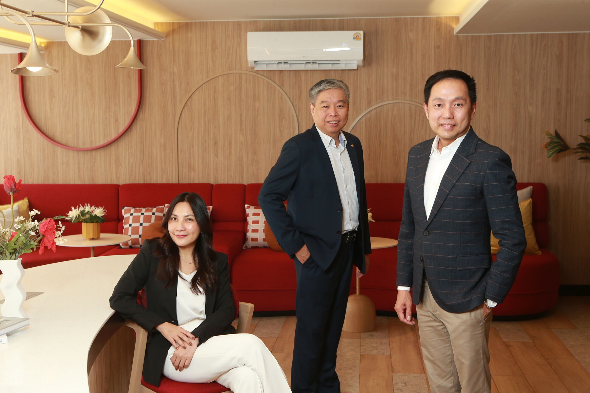 Read more about the article ฮิตาชิ จับมือ แสนสิริ ส่งลิฟต์อัจฉริยะ SN1 ปฏิวัติการใช้ชีวิตเพื่อ ‘คน-สัตว์เลี้ยง-โลก’