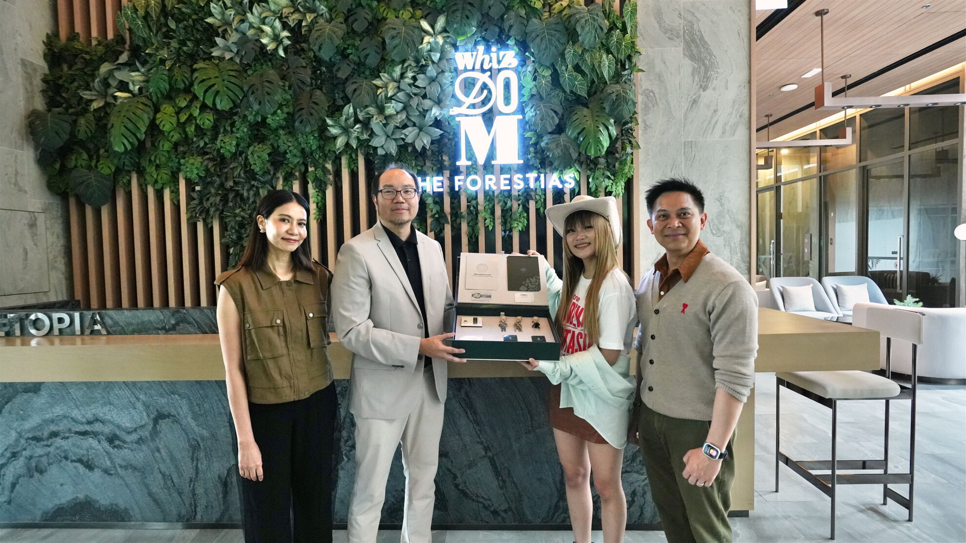 Read more about the article The Forestias by MQDC มอบรางวัลห้องชุด Whizdom The Forestias Petopia มูลค่า 7.35 ล้านบาท แก่ “เจเจ – ชนิตา” ผู้ชนะ True AF 2026
